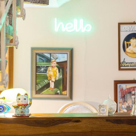 Gatto Perso Luxury Studio Apartments テッサロニキ エクステリア 写真