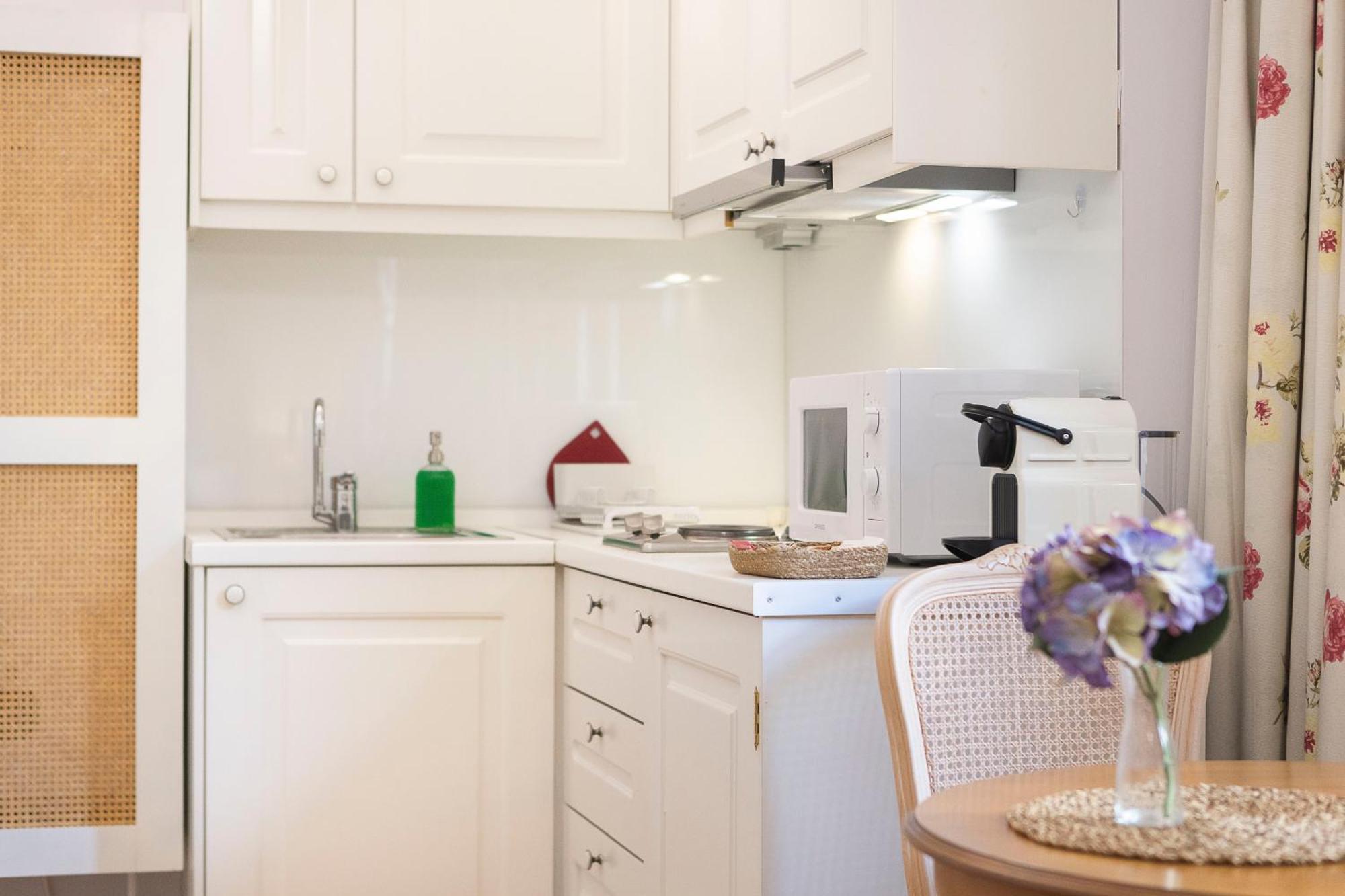 Gatto Perso Luxury Studio Apartments テッサロニキ エクステリア 写真