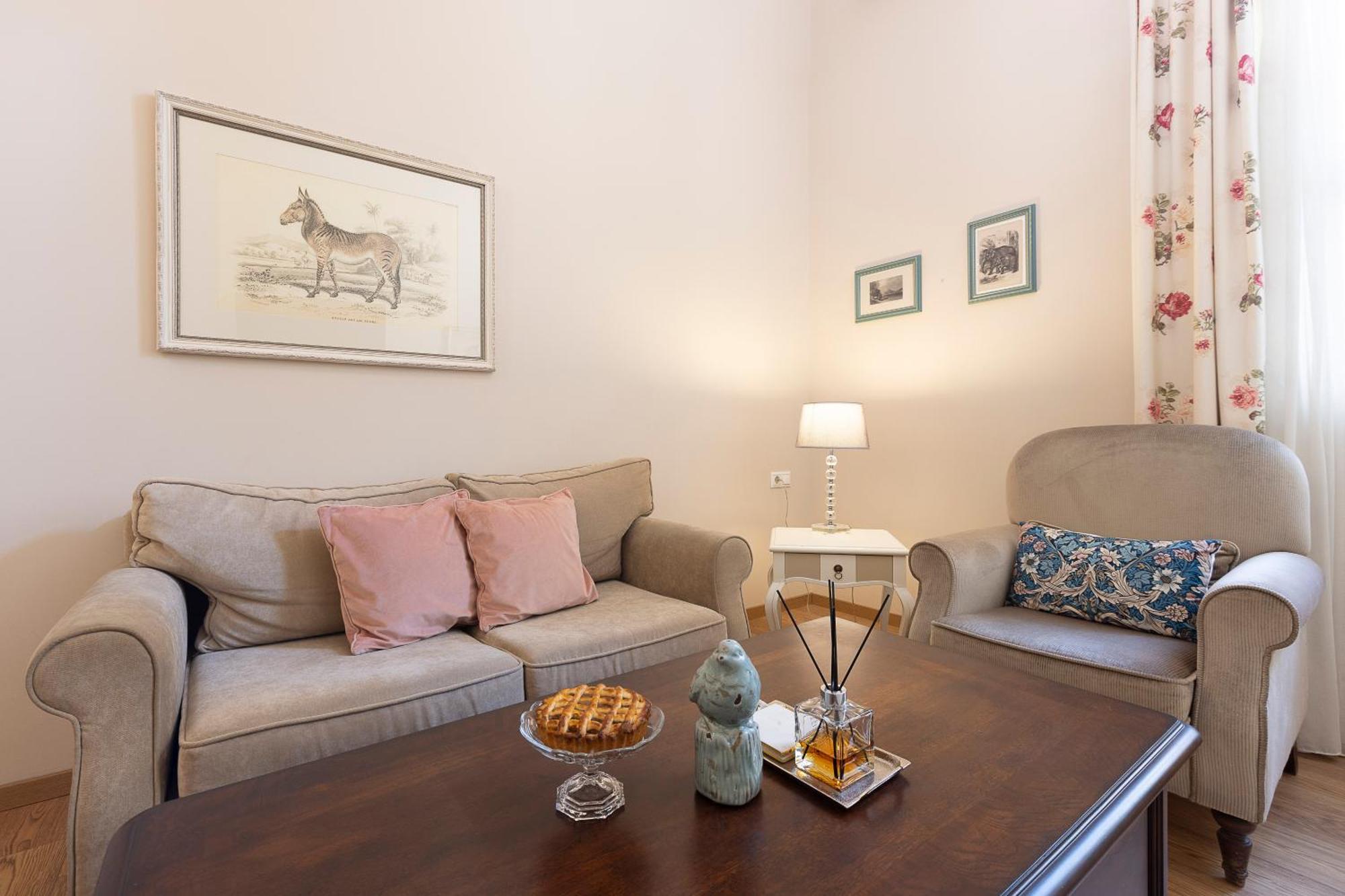 Gatto Perso Luxury Studio Apartments テッサロニキ エクステリア 写真