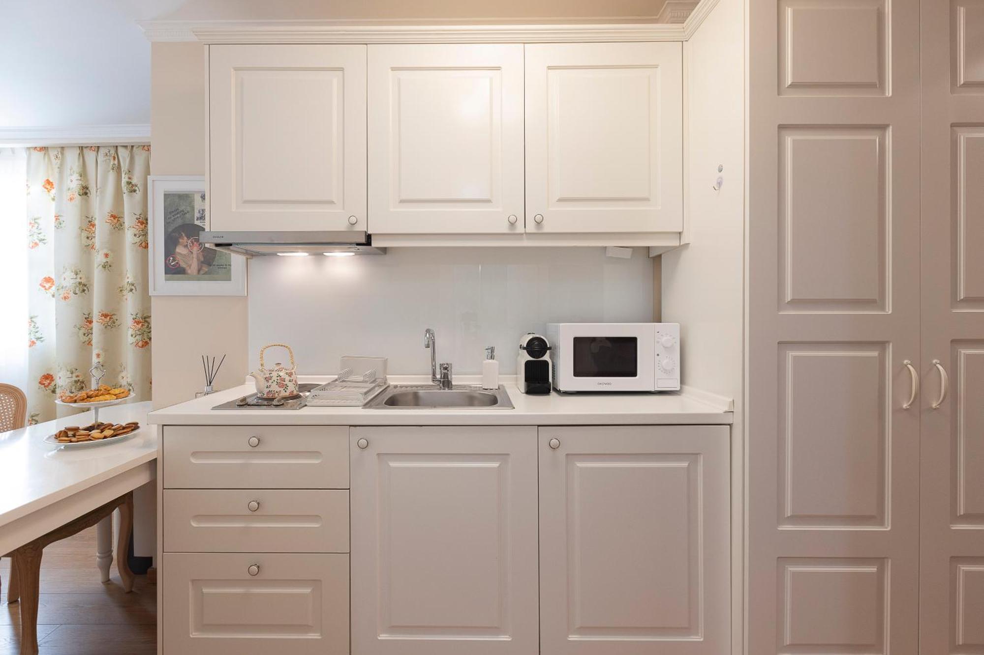 Gatto Perso Luxury Studio Apartments テッサロニキ エクステリア 写真