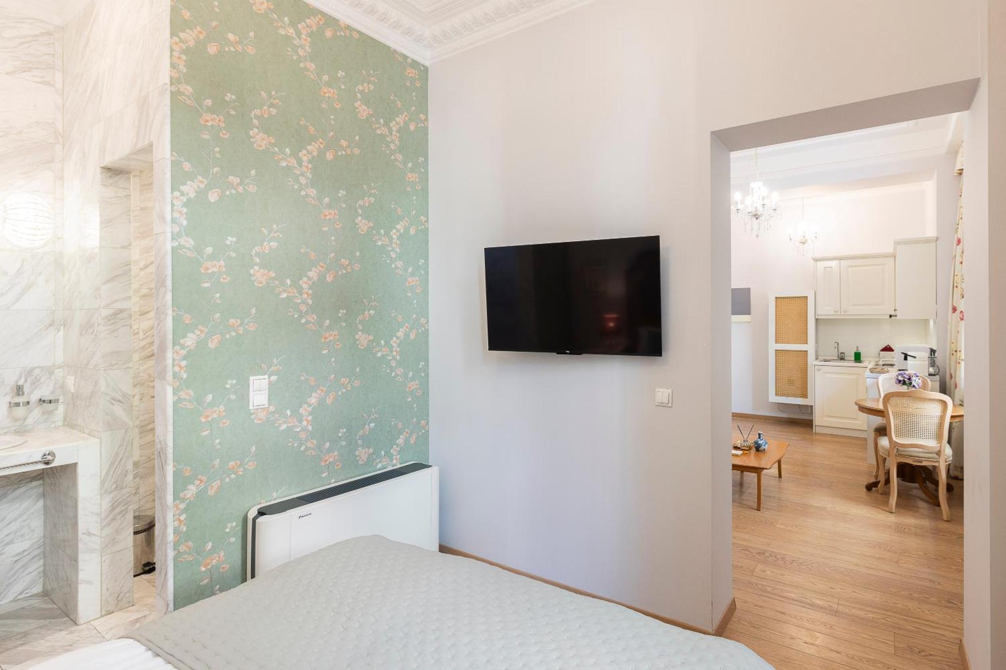 Gatto Perso Luxury Studio Apartments テッサロニキ エクステリア 写真